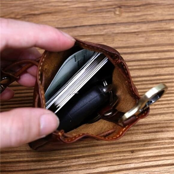 1 Pcs Leather Mini Medieval Pouch Keychain, Coin Organizer, Change Holder - Picture 4 of 7